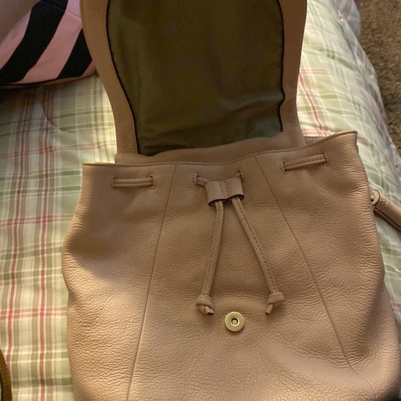 G. I. L. L.I. HANDBAG TOTE - LARGE - LEATHER - BEIGE - 24" STRAPS - Picture 3 of 11